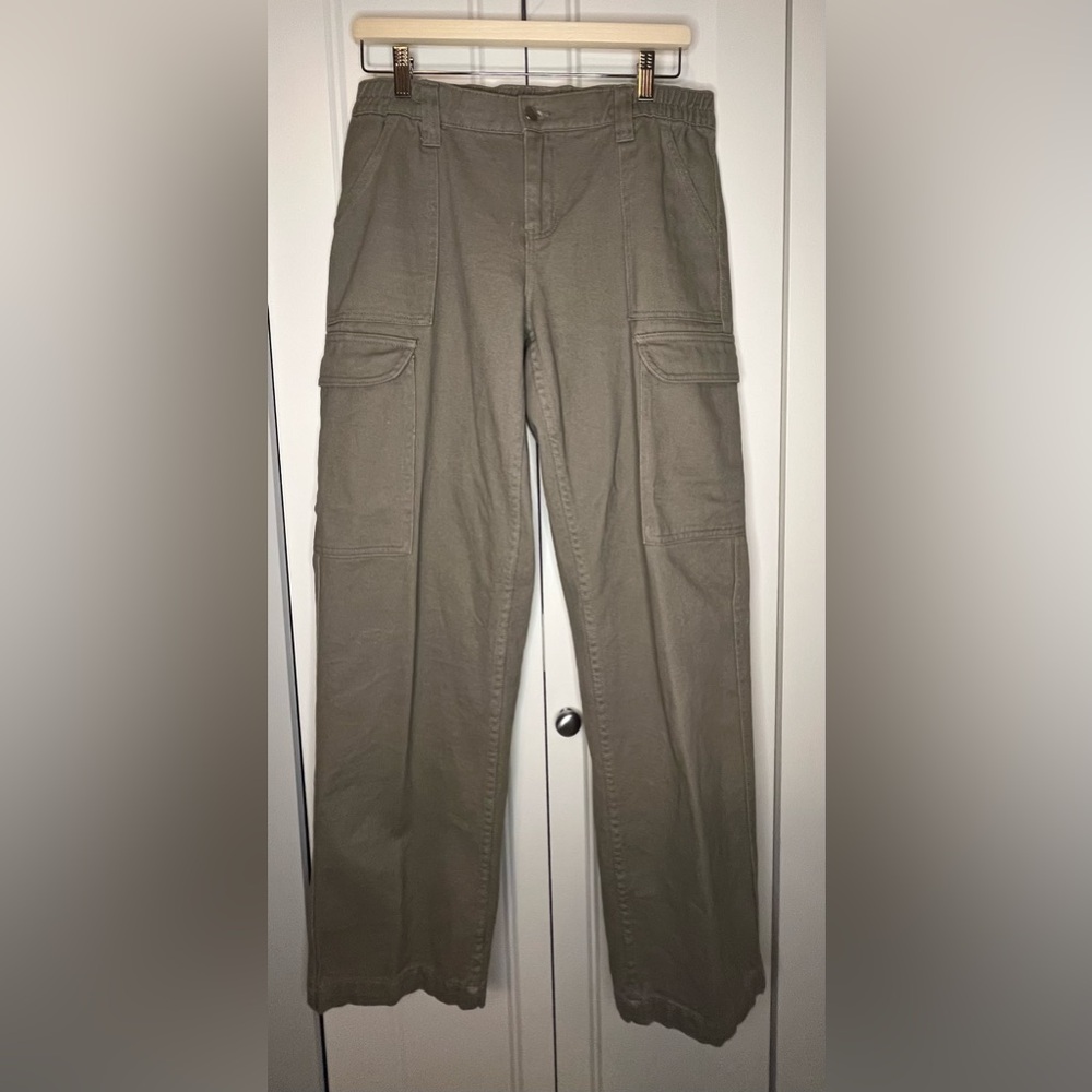 Harlow Women’s Cargo Pants in Taupe